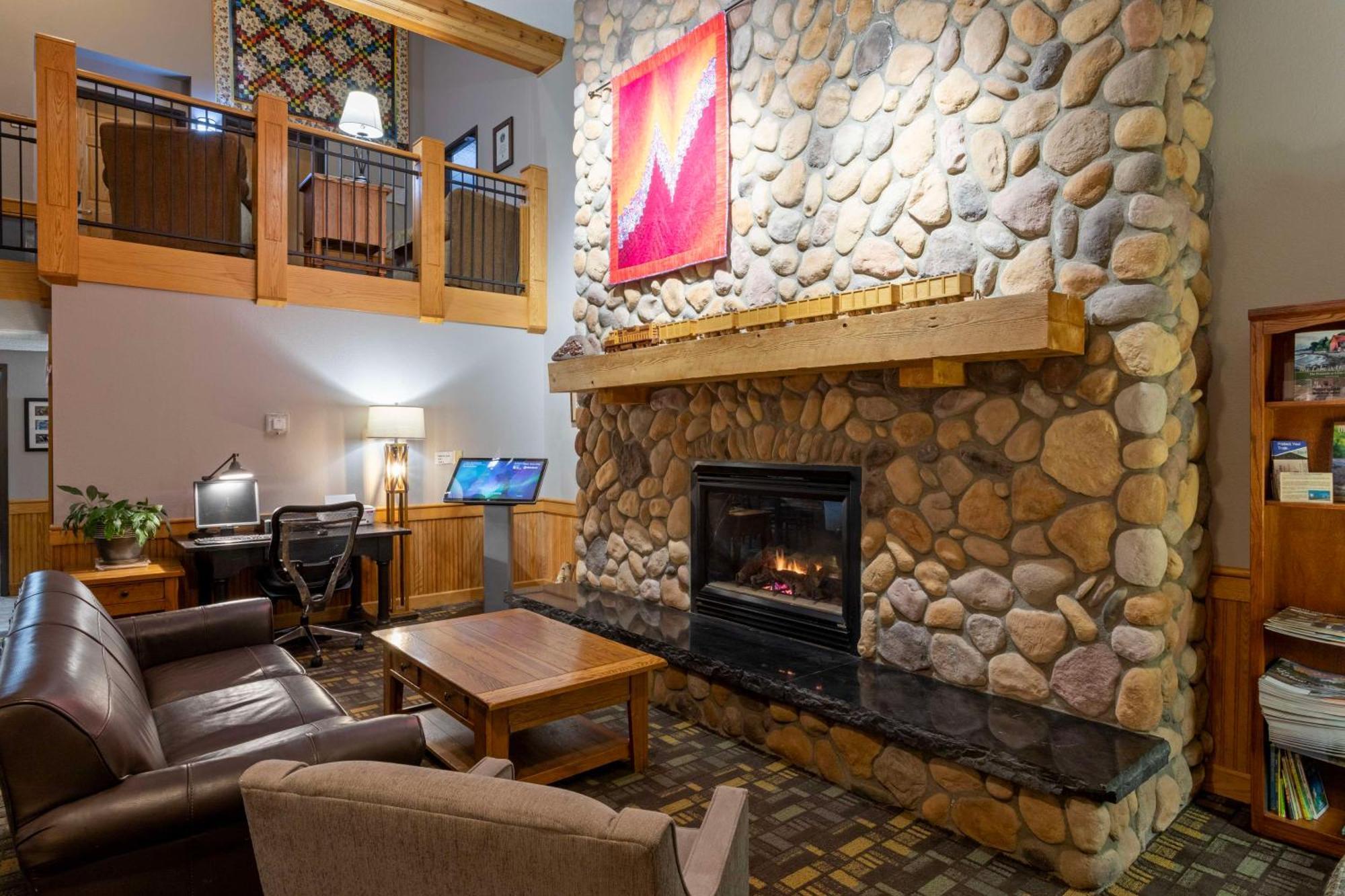 Black Beach Inn By Grandstay Silver Bay Kültér fotó